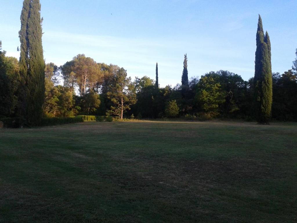 Prades-le-LezDomaine De Saint Clement住宿加早餐旅馆 外观 照片