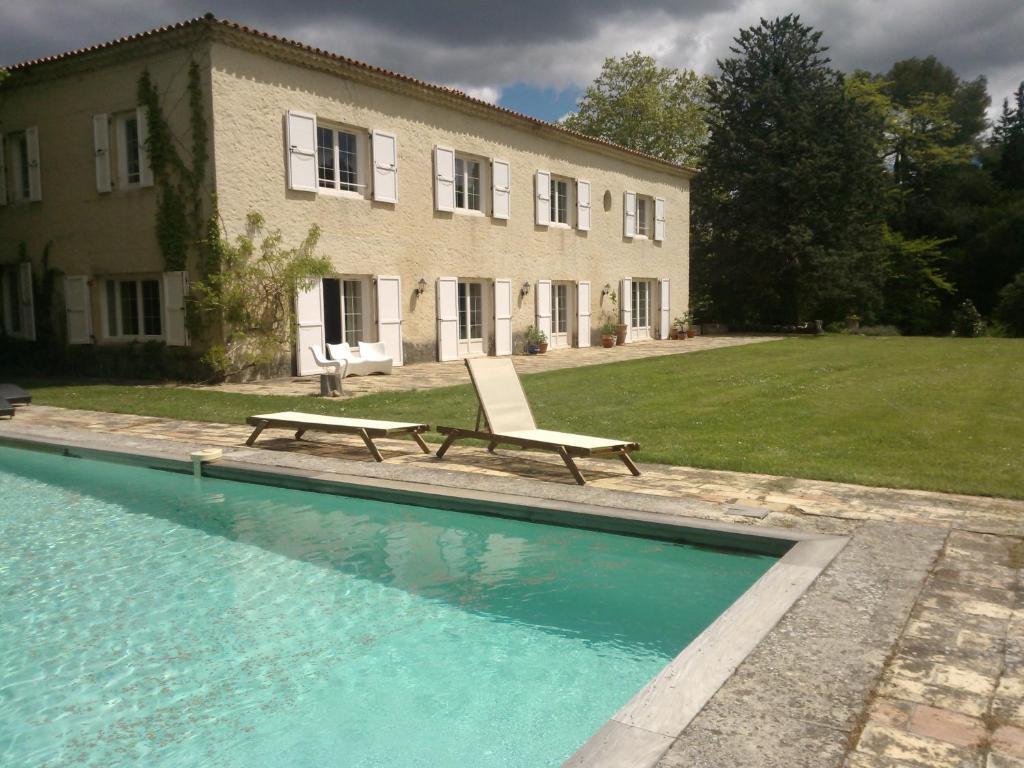Prades-le-LezDomaine De Saint Clement住宿加早餐旅馆 外观 照片